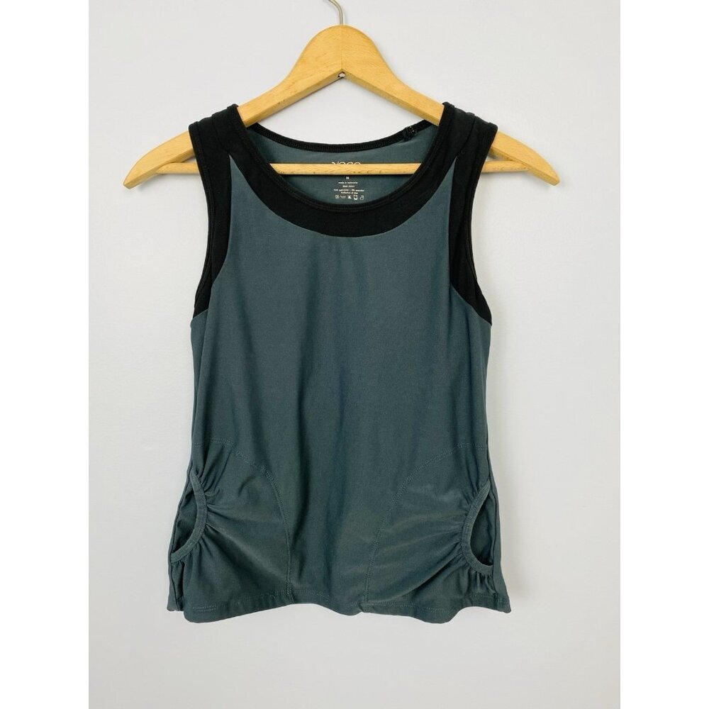 Vogo Athletica Womens Size Med Sleeveless Workout Tank with Pockets